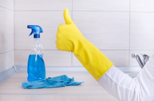 Local hard floor cleaning service working in a Westkensington flat or office